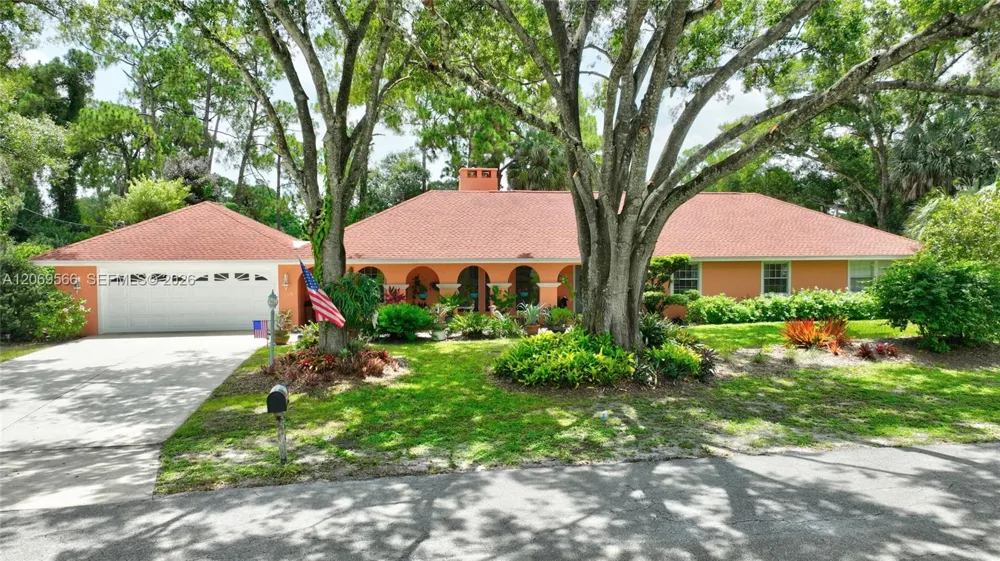 318 Fifth Ave Lehigh Acres, FL 33936