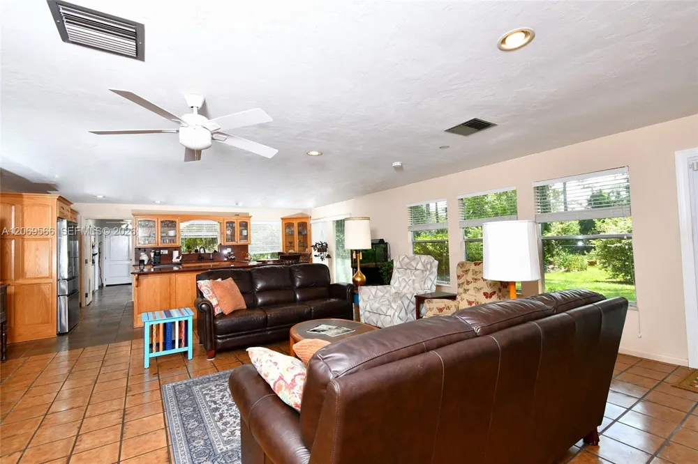 318 Fifth Ave Lehigh Acres, FL 33936