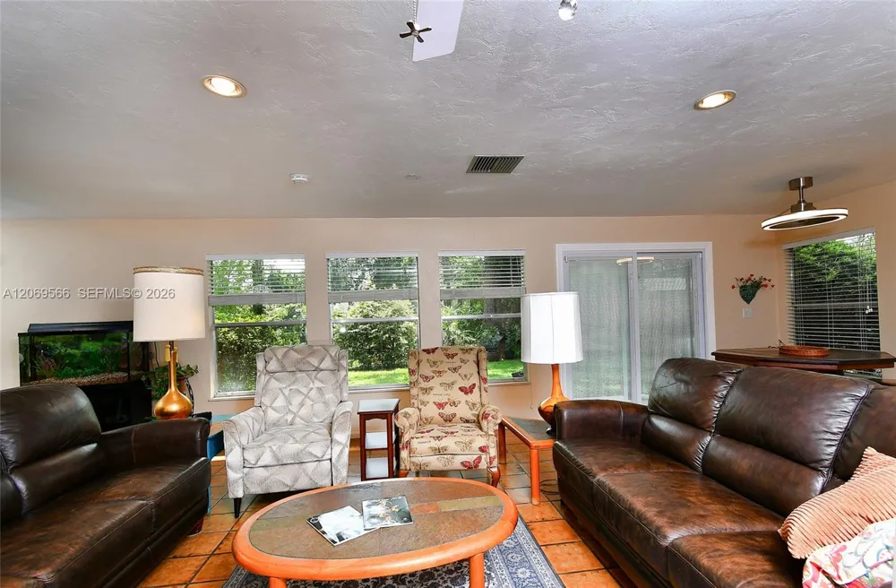 318 Fifth Ave Lehigh Acres, FL 33936