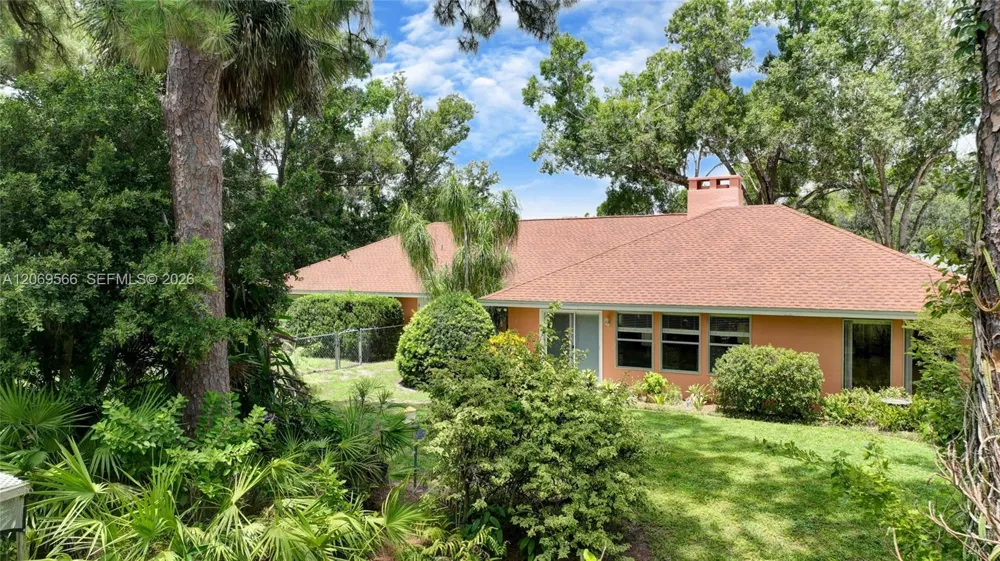 318 Fifth Ave Lehigh Acres, FL 33936