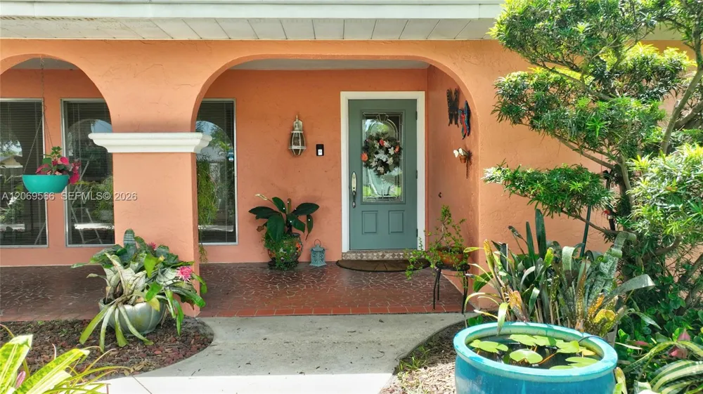 318 Fifth Ave Lehigh Acres, FL 33936