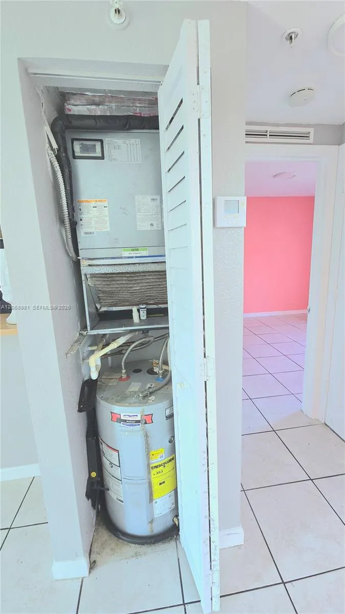328 NW 12th Ave #12 Miami, FL 33128