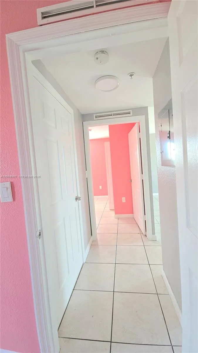 328 NW 12th Ave #12 Miami, FL 33128