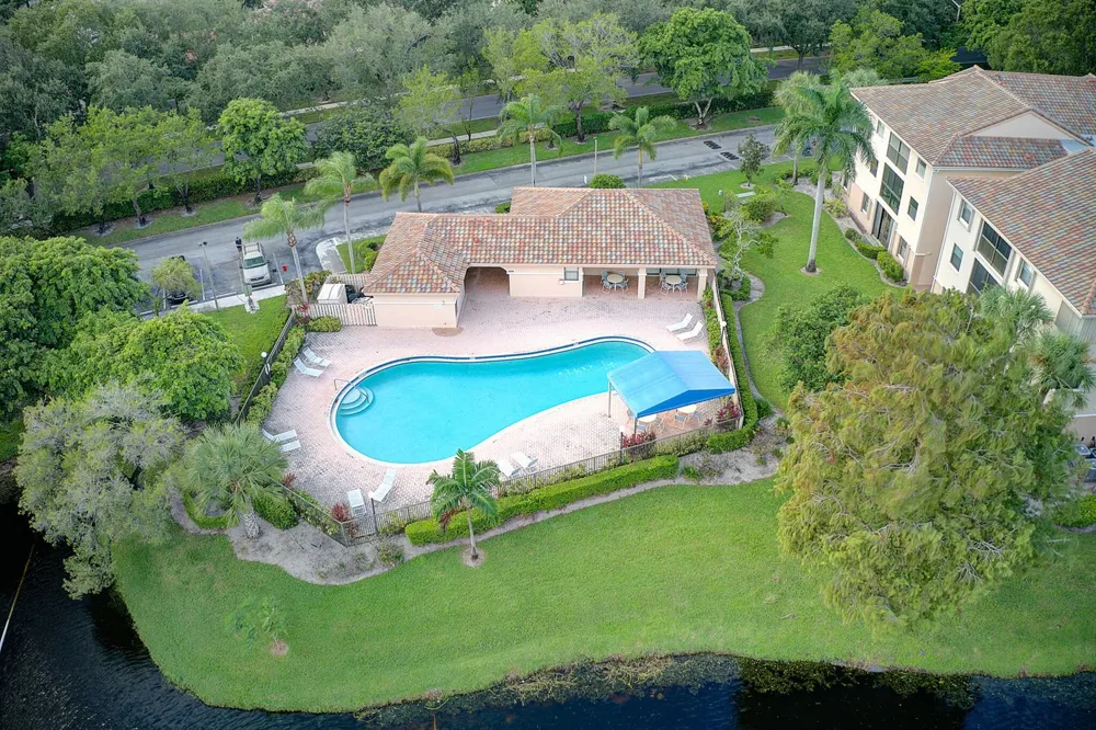 4161 Coral Tree Circle #261 Coconut Creek, FL 33073