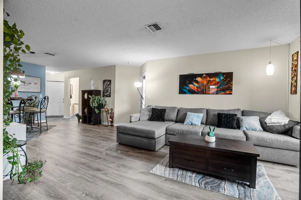 4161 Coral Tree Circle #261 Coconut Creek, FL 33073