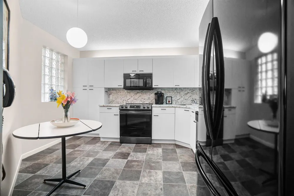 4161 Coral Tree Circle #261 Coconut Creek, FL 33073