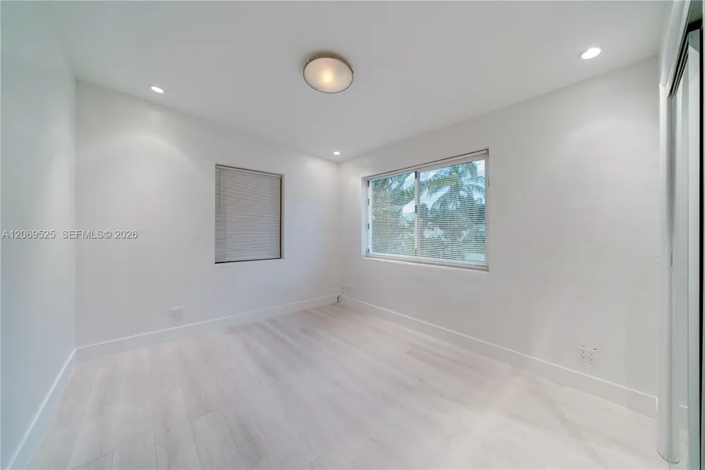 5677 Maypop Rd West Palm Beach, FL 33415