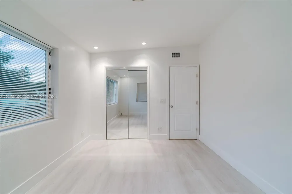 5677 Maypop Rd West Palm Beach, FL 33415