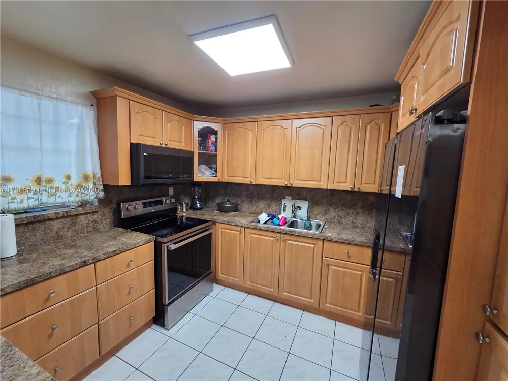 7825 W 4th Ln #0 Hialeah, FL 33014