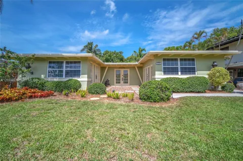 2555 Nassau Ln