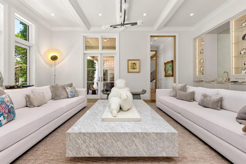 220 Jungle Road Palm Beach, FL 33480