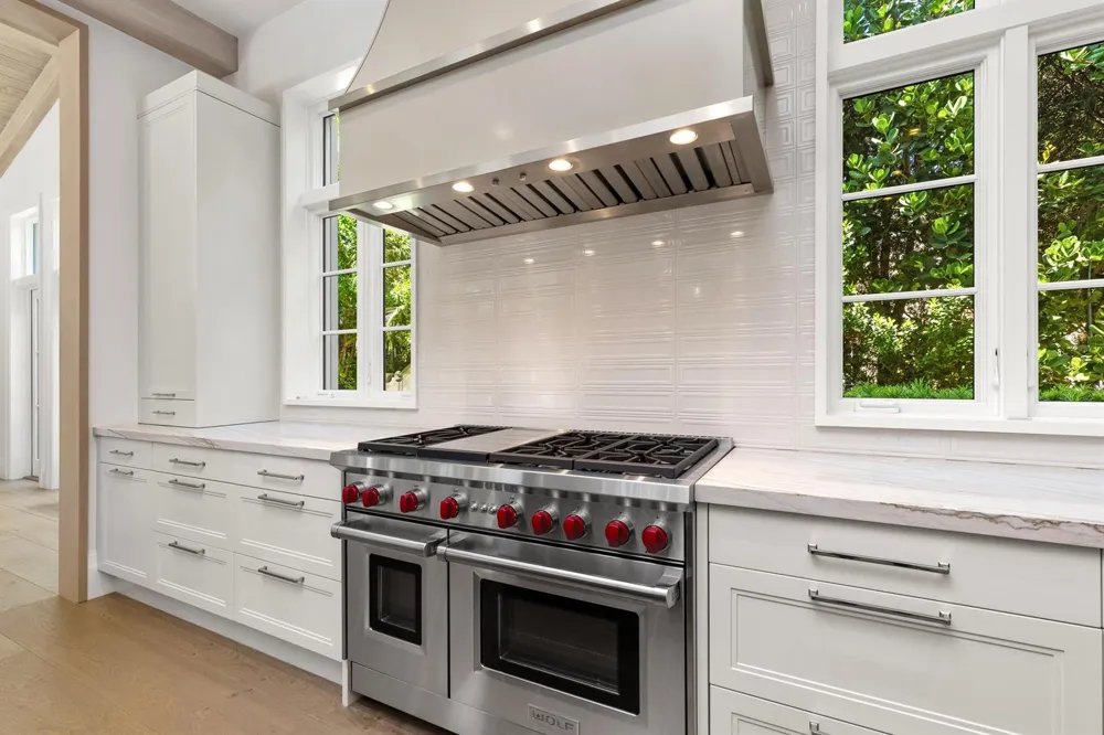 220 Jungle Road Palm Beach, FL 33480