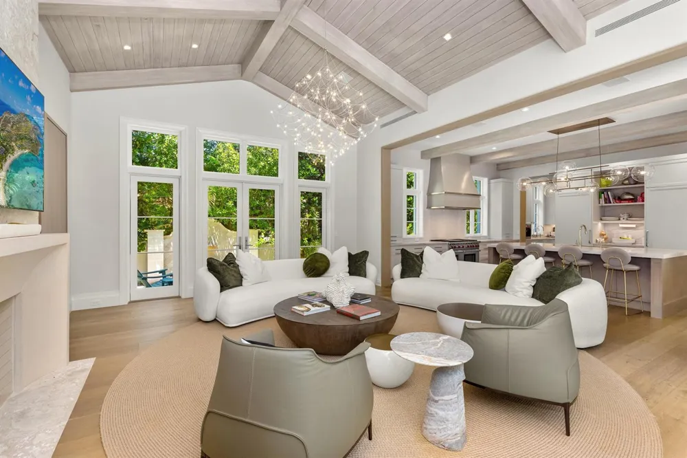 220 Jungle Road Palm Beach, FL 33480