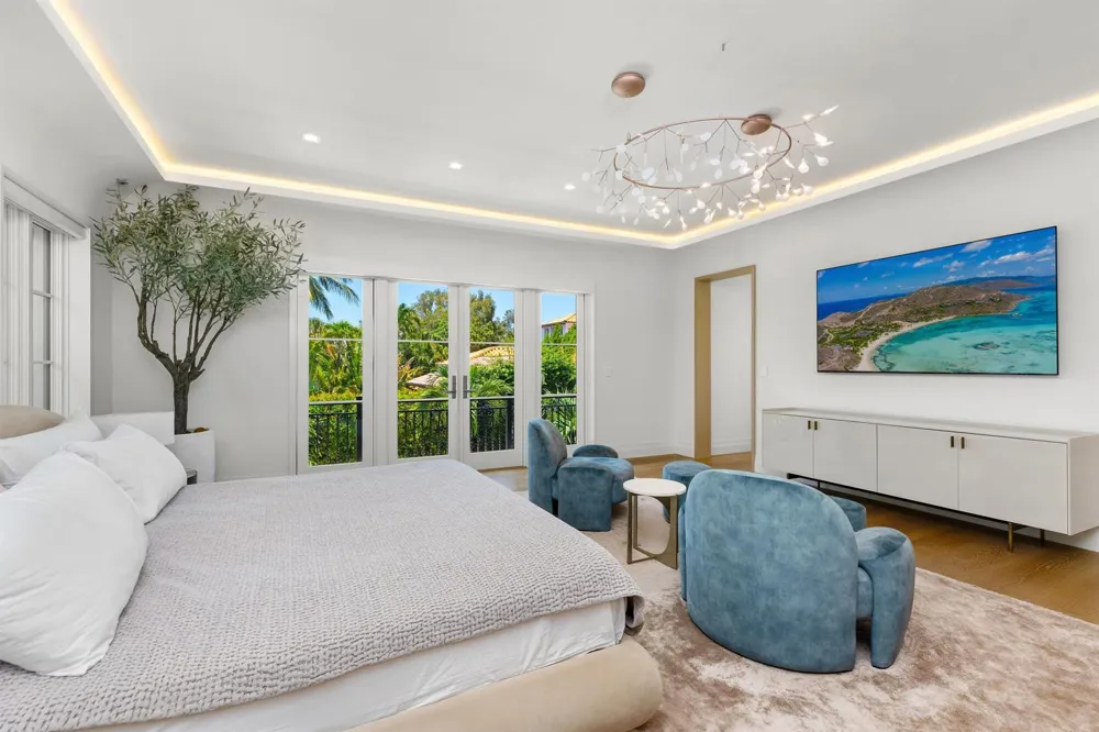 220 Jungle Road Palm Beach, FL 33480