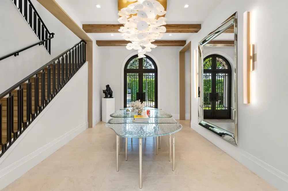 220 Jungle Road Palm Beach, FL 33480