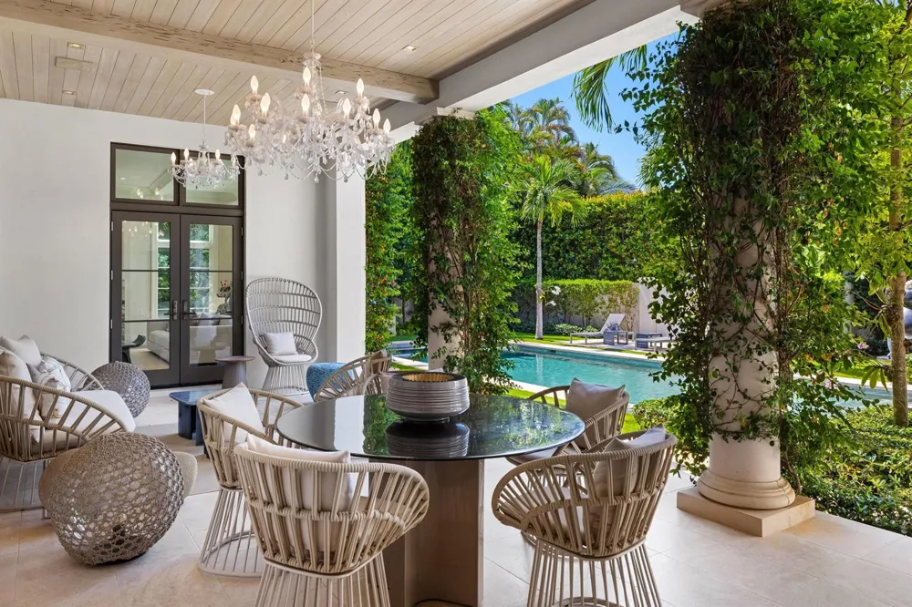 220 Jungle Road Palm Beach, FL 33480
