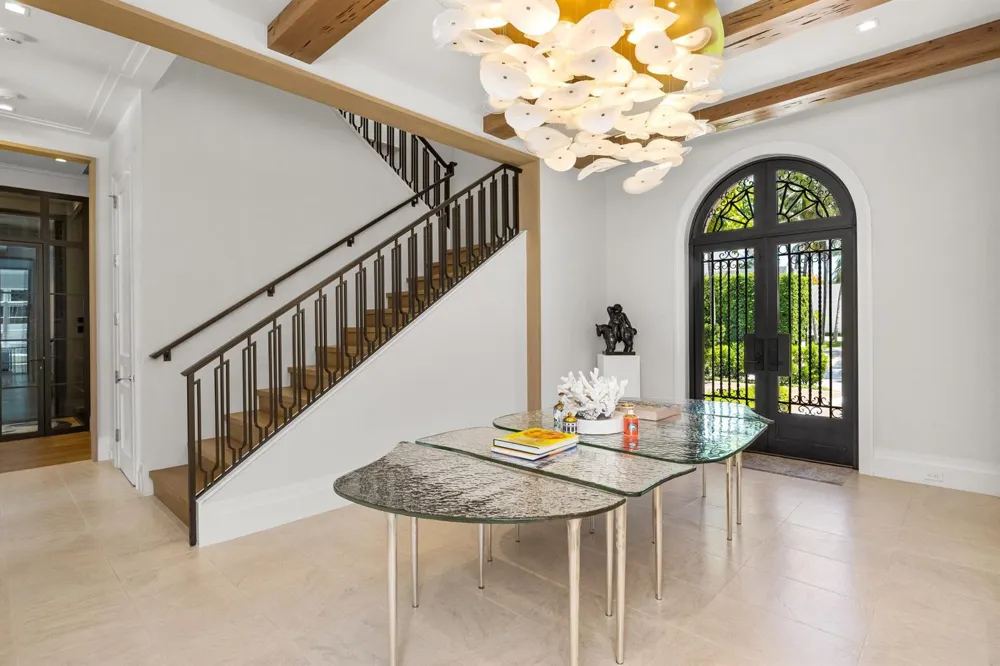 220 Jungle Road Palm Beach, FL 33480