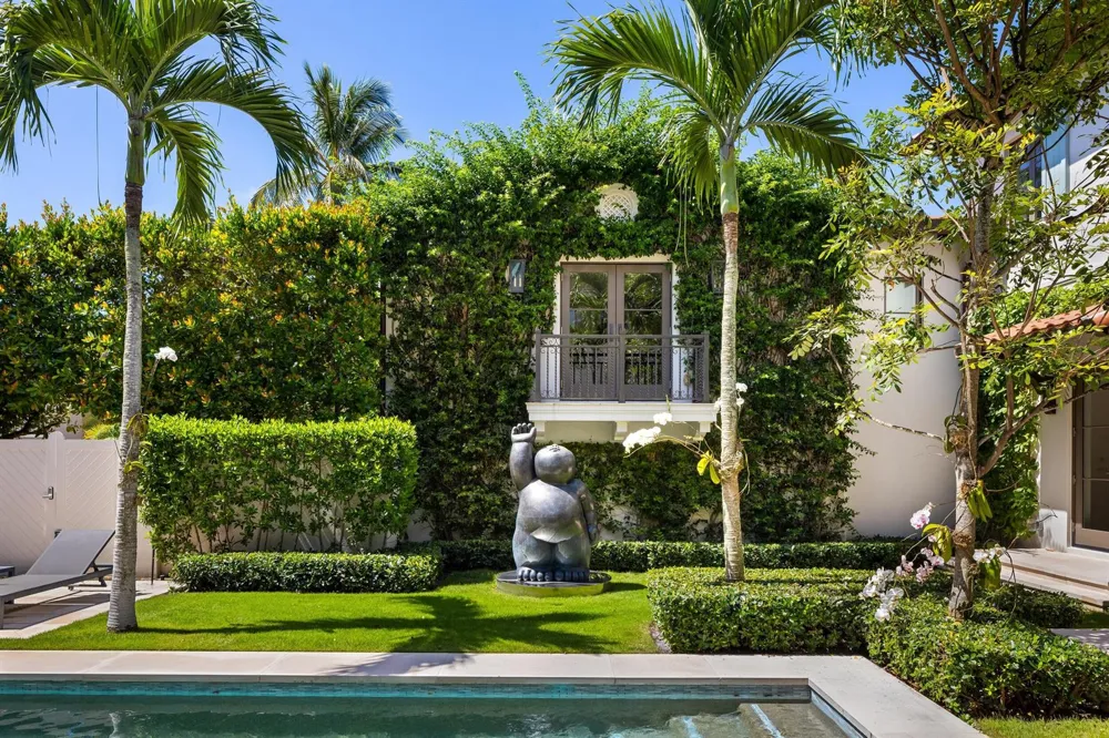 220 Jungle Road Palm Beach, FL 33480