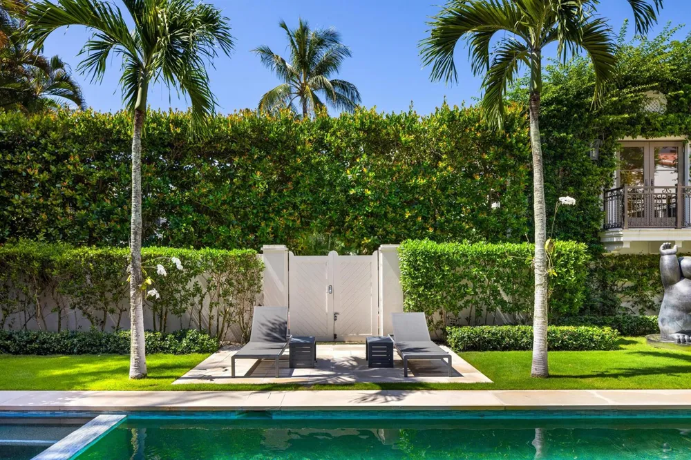 220 Jungle Road Palm Beach, FL 33480