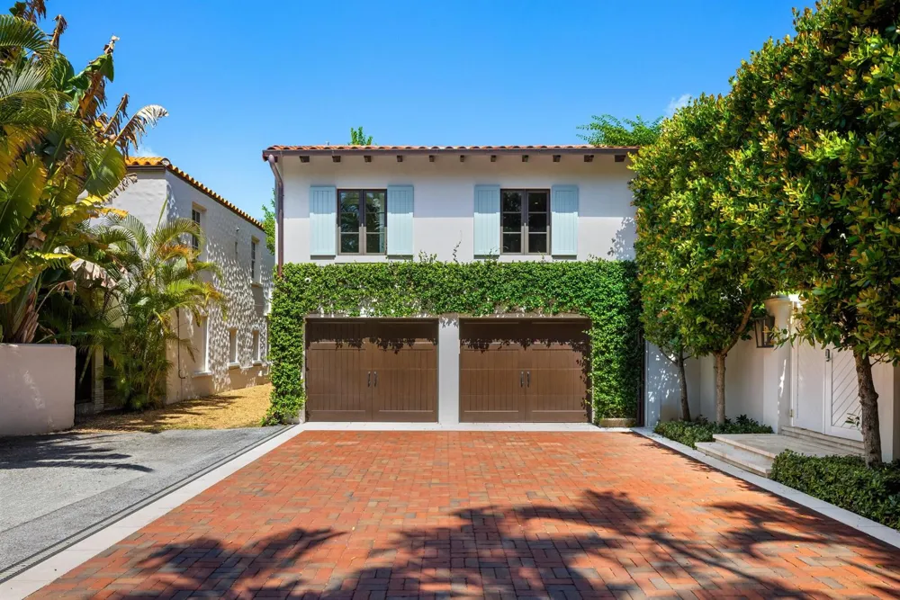 220 Jungle Road Palm Beach, FL 33480