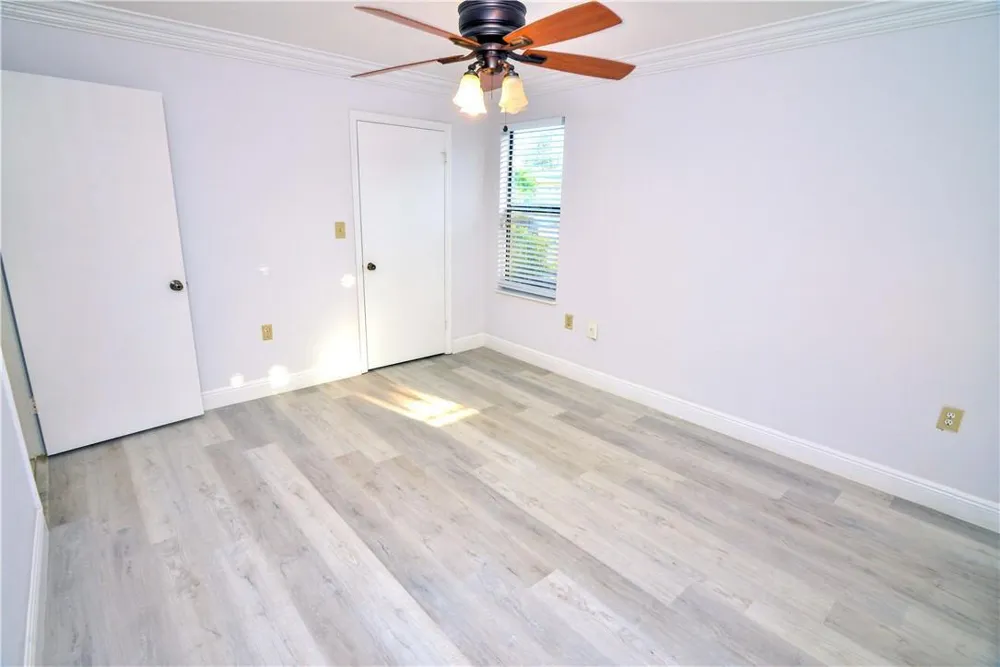 2313 CONGRESS AVENUE #12 Boynton Beach, FL 33426