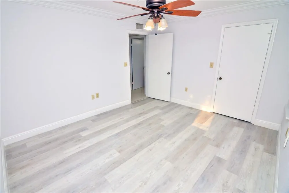 2313 CONGRESS AVENUE #12 Boynton Beach, FL 33426
