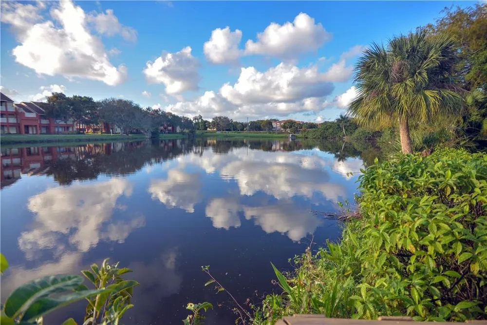 2313 CONGRESS AVENUE #12 Boynton Beach, FL 33426