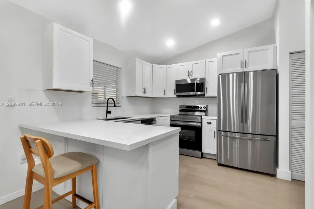 18847 NW 83rd Pl Hialeah, FL 33015