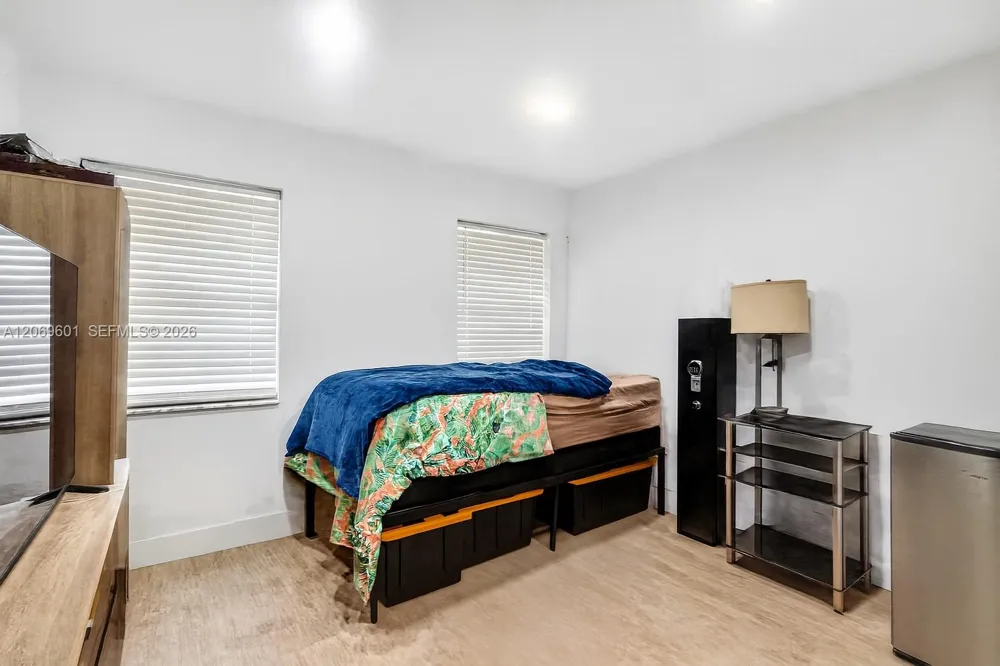 18847 NW 83rd Pl Hialeah, FL 33015
