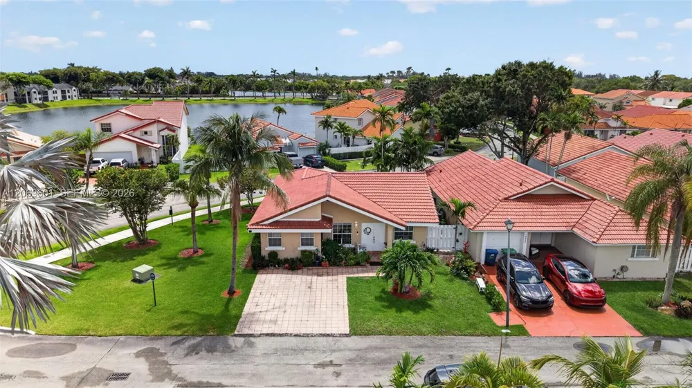 18847 NW 83rd Pl Hialeah, FL 33015