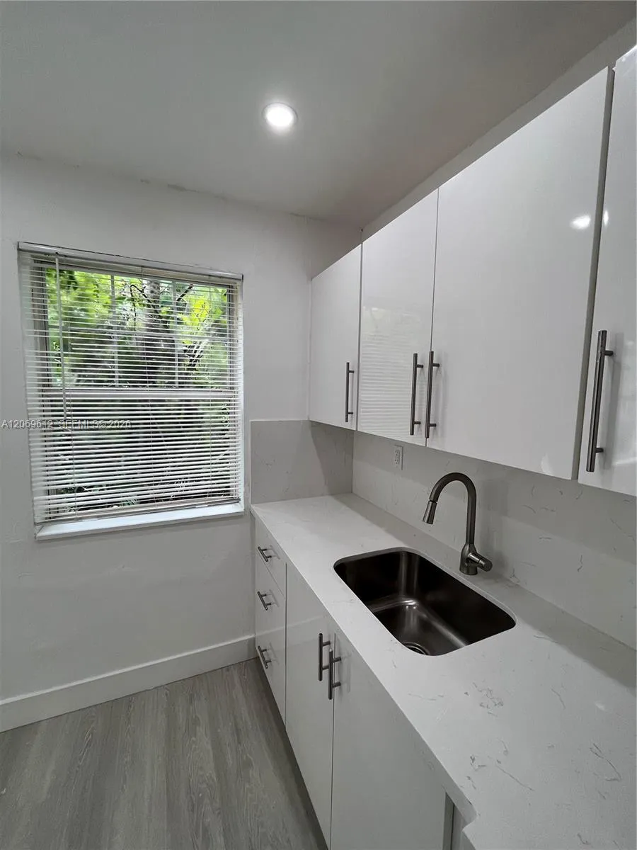 15 Sidonia Ave #2 Coral Gables, FL 33134