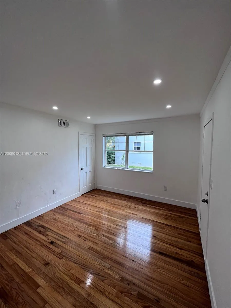 15 Sidonia Ave #2 Coral Gables, FL 33134