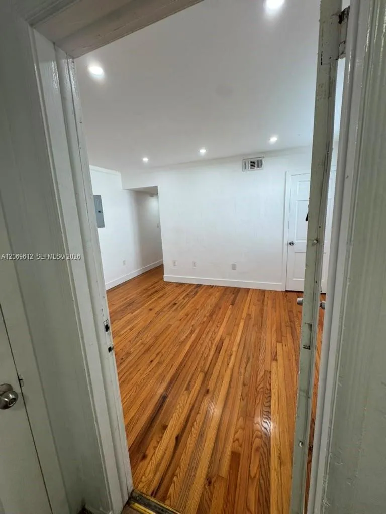 15 Sidonia Ave #2 Coral Gables, FL 33134
