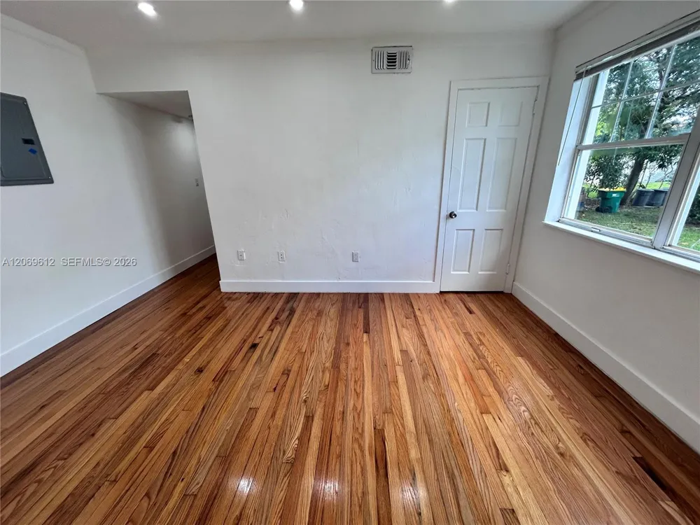 15 Sidonia Ave #2 Coral Gables, FL 33134