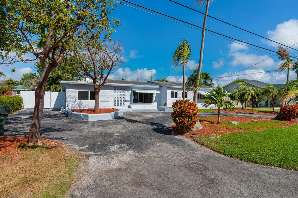 461 NE 44TH STREET Boca Raton, FL 33431