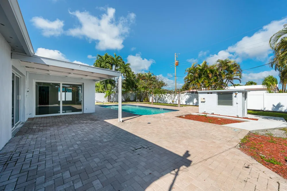 461 NE 44TH STREET Boca Raton, FL 33431
