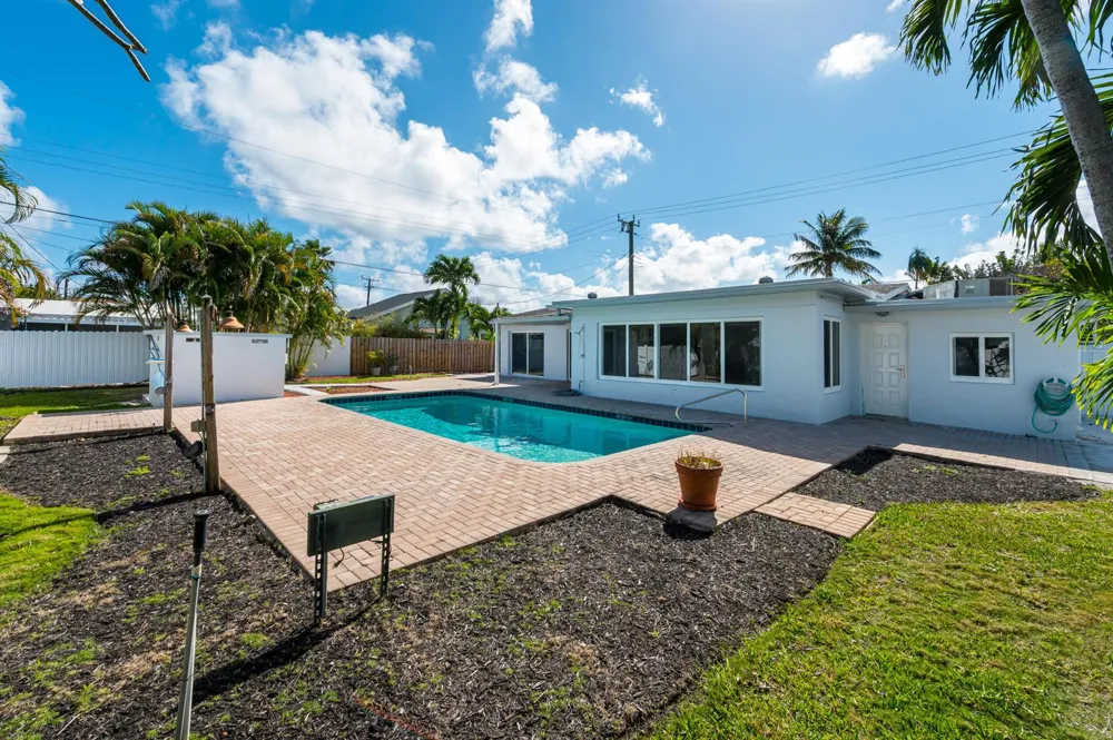 461 NE 44TH STREET Boca Raton, FL 33431