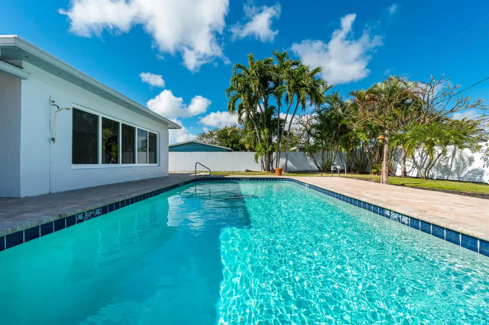 461 NE 44TH STREET Boca Raton, FL 33431