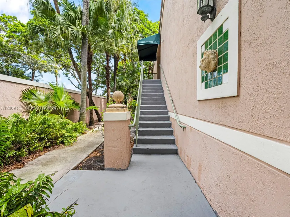 12106 Saint Andrews Pl #202 Miramar, FL 33025