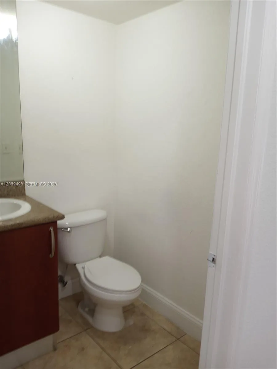 7427 NW 181st Ter #7427 Hialeah, FL 33015
