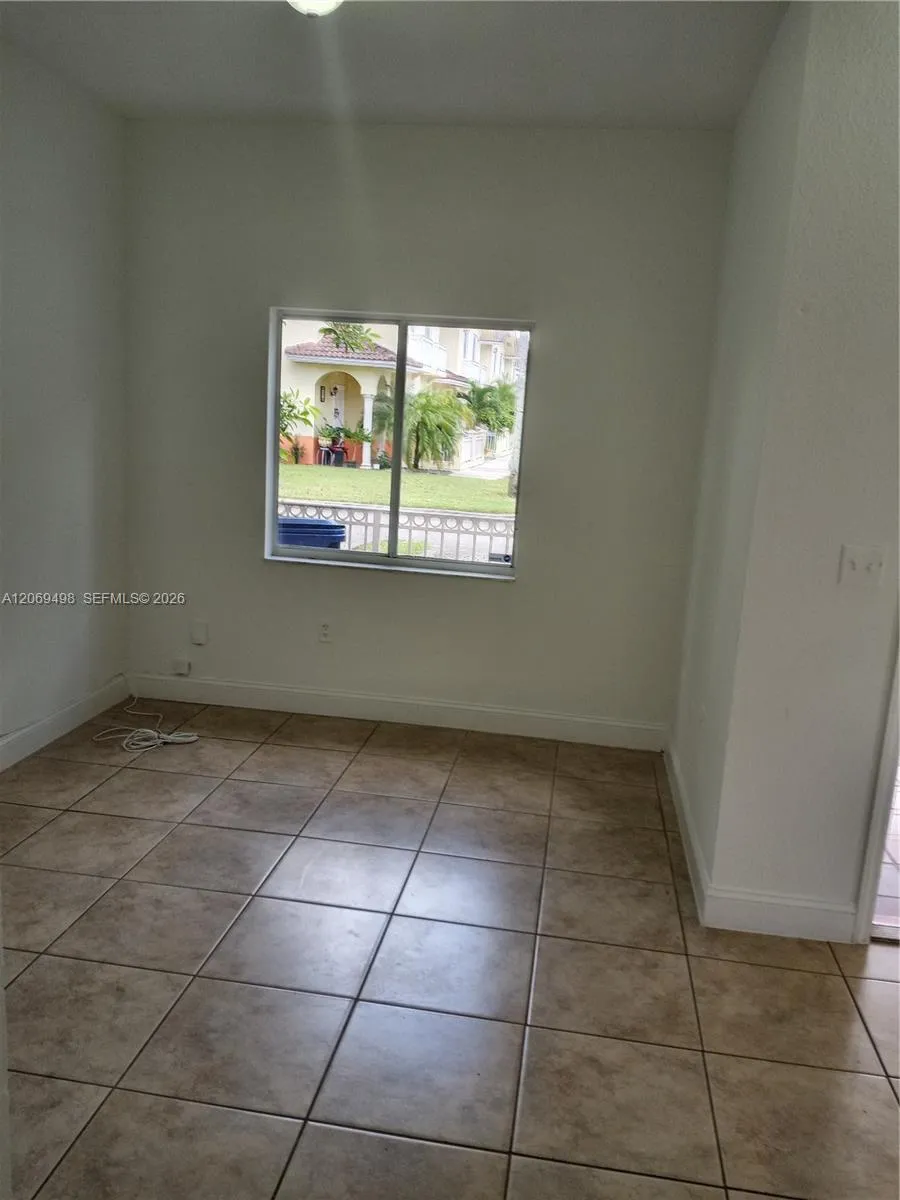 7427 NW 181st Ter #7427 Hialeah, FL 33015