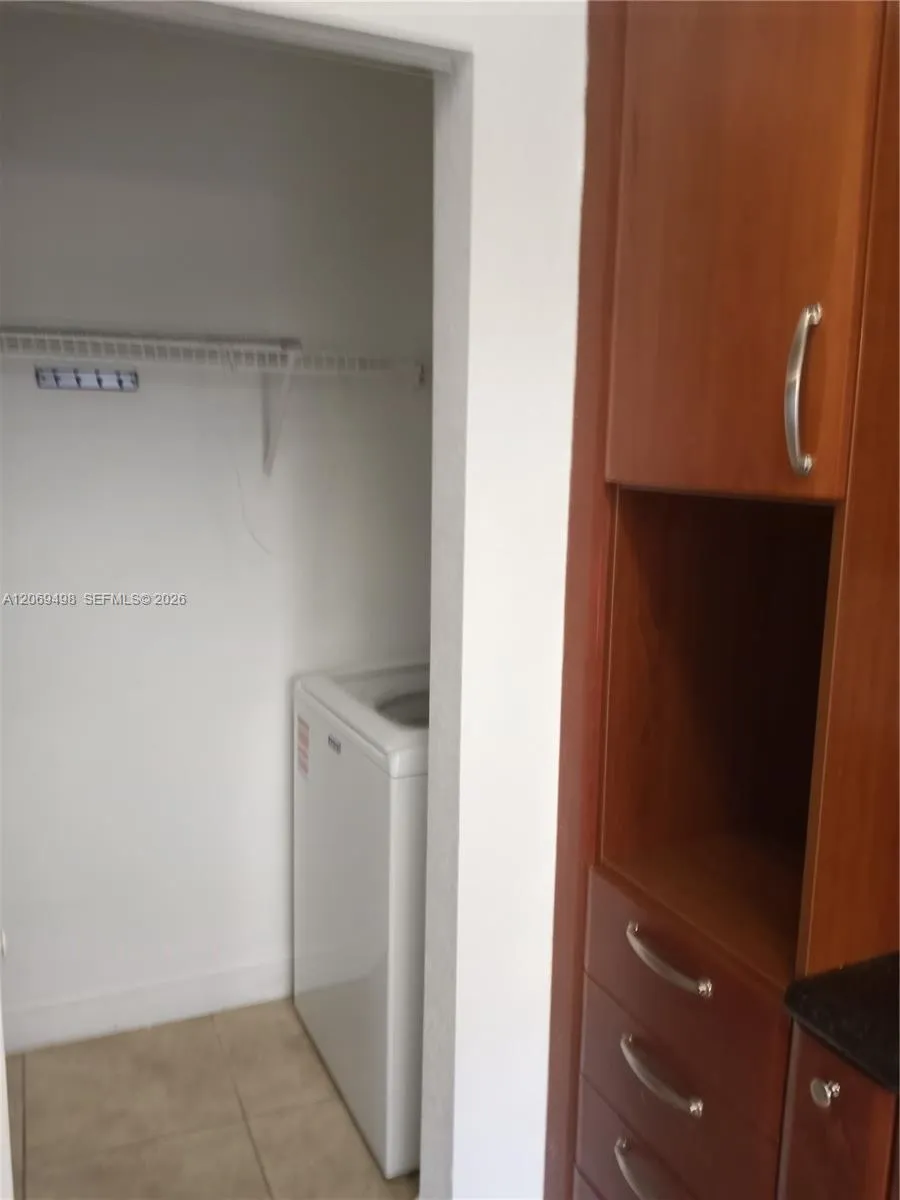 7427 NW 181st Ter #7427 Hialeah, FL 33015