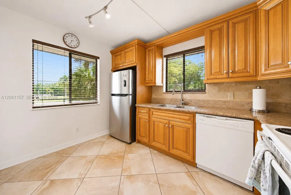 16257 Saddle Club Rd #201 Weston, FL 33326