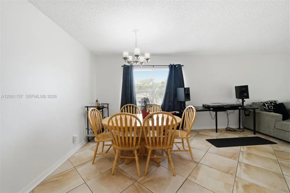 16257 Saddle Club Rd #201 Weston, FL 33326