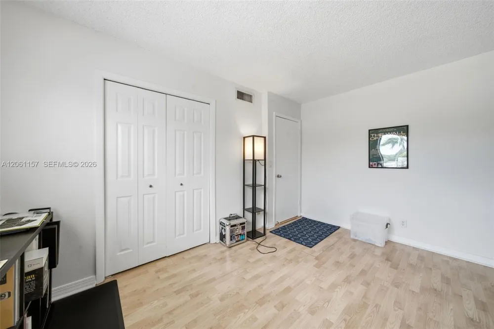 16257 Saddle Club Rd #201 Weston, FL 33326