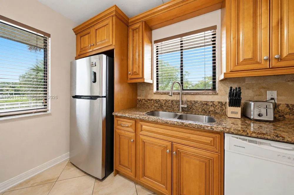 16257 Saddle Club Rd #201 Weston, FL 33326