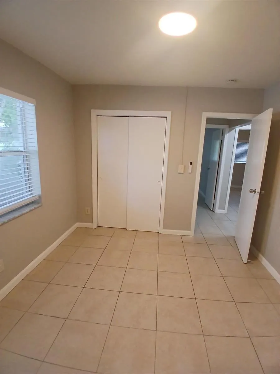 126 NW 8TH AVENUE #1 Dania Beach, FL 33004