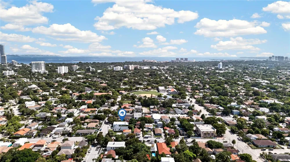 1128 SW 11th Ave Miami, FL 33129
