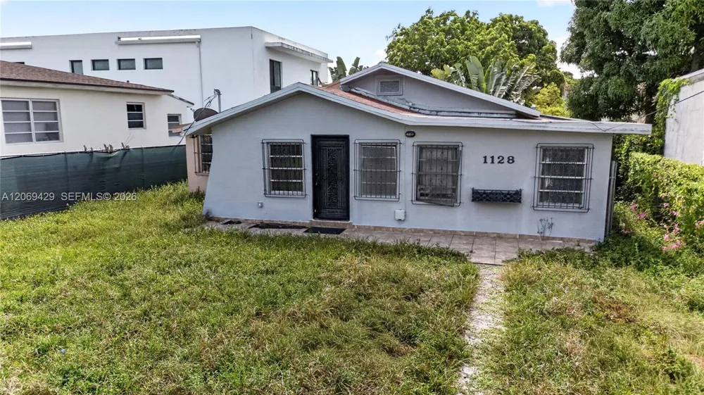 1128 SW 11th Ave Miami, FL 33129