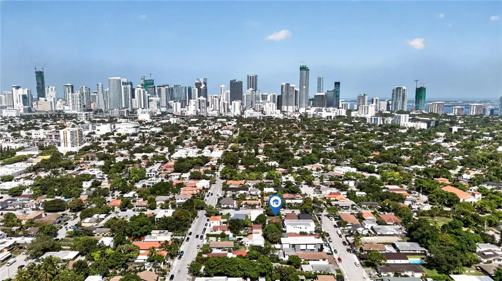 1128 SW 11th Ave Miami, FL 33129